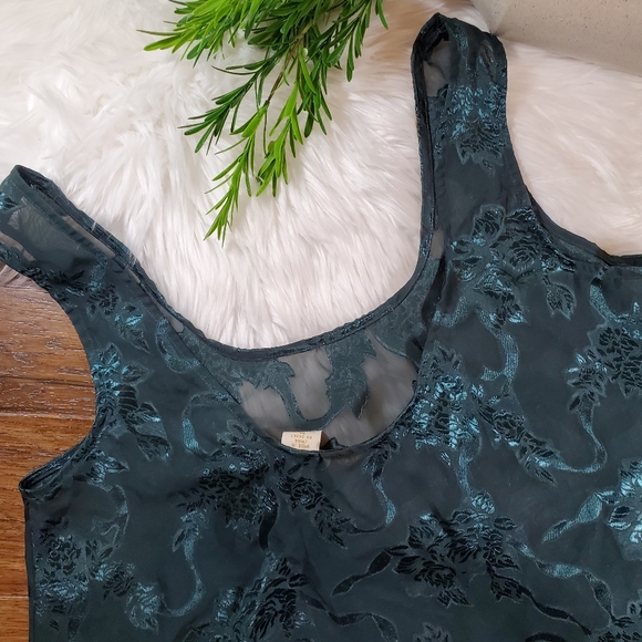 Victoria's Secret Sheer Tank Top Crop | sz medium - Picture 3 of 8